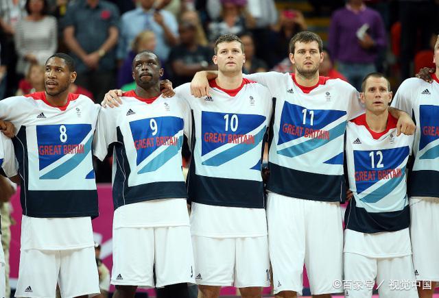 魔术力克法国男篮，萨博尼斯统治全场