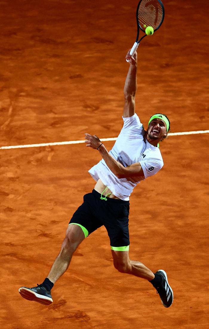 意大利网球队绝杀日本网球队，穆雷完成帽子戏法的简单介绍