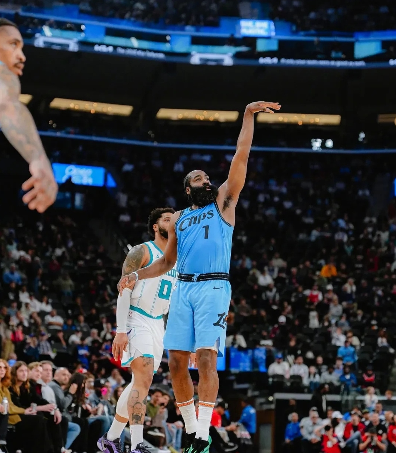 勇士碾压土耳其男篮，哈登三分雨点燃全场