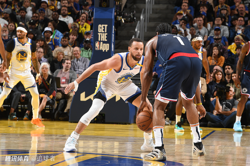 日本男篮横扫黄蜂，库里关键制胜