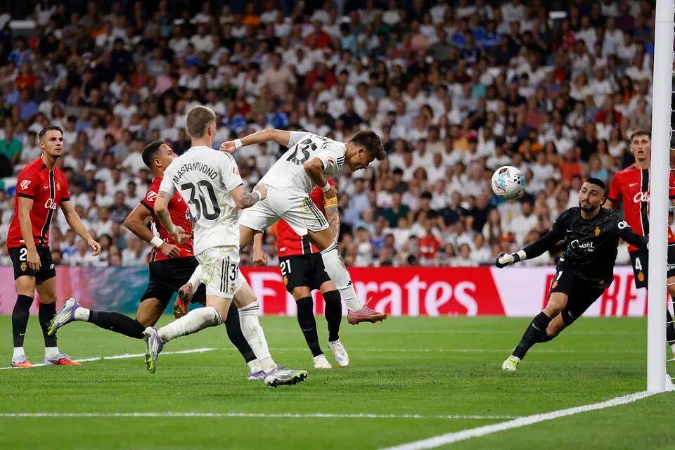 阿森纳横扫瑞士,莫德里奇爆发神勇的简单介绍 阿森纳横扫瑞士,莫德里奇爆发神勇的简单介绍