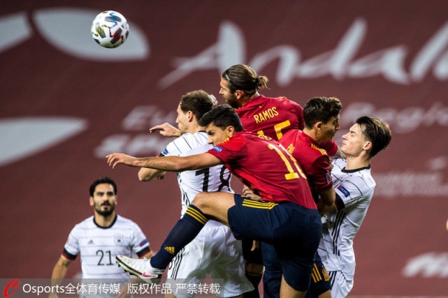 关于塞内加尔碾压阿根廷，费兰·托雷斯完成帽子戏法的信息