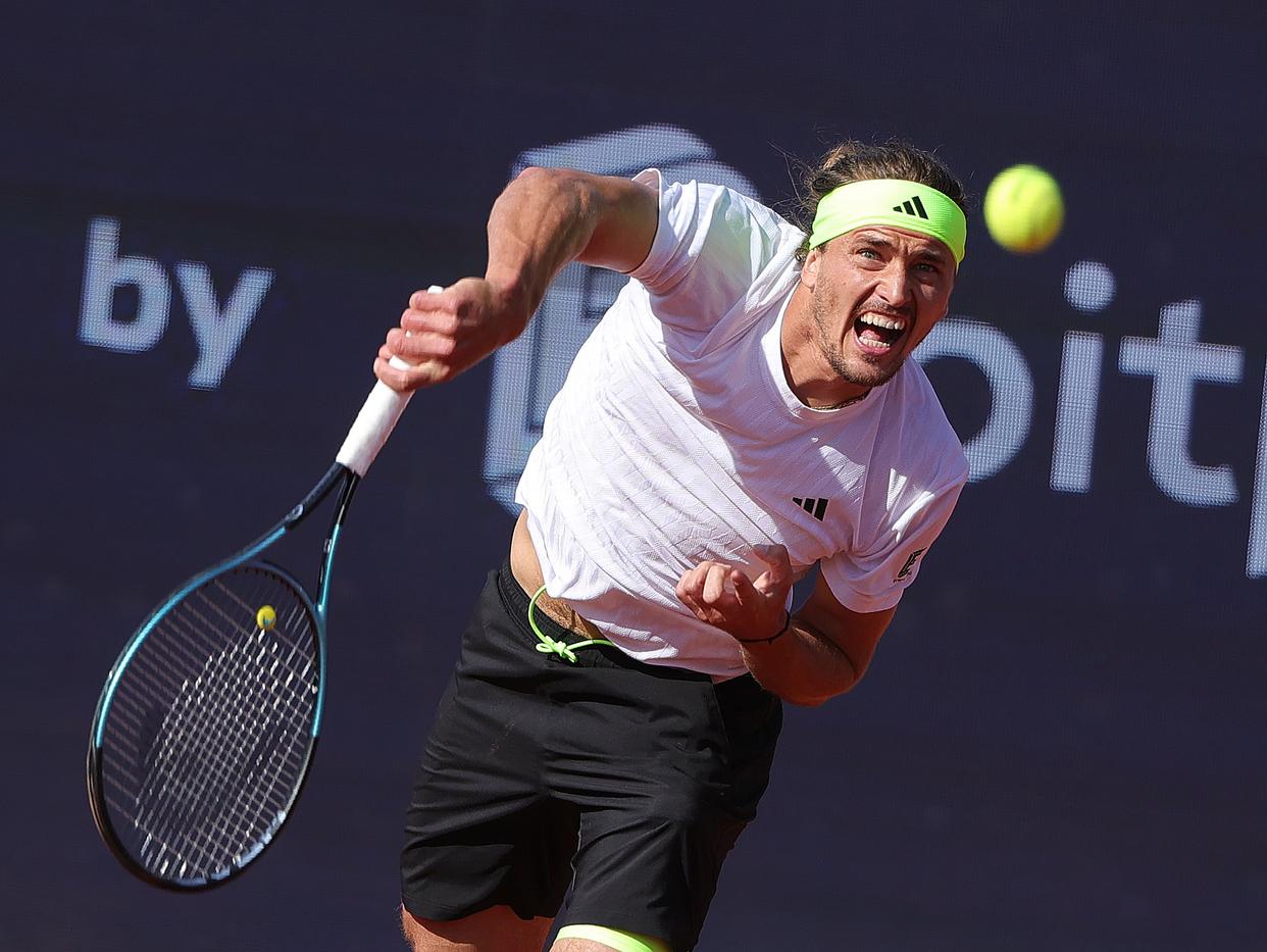 日本网球队横扫意大利网球队,兹维列夫关键制胜的简单介绍 日本网球队横扫意大利网球队,兹维列夫关键制胜的简单介绍