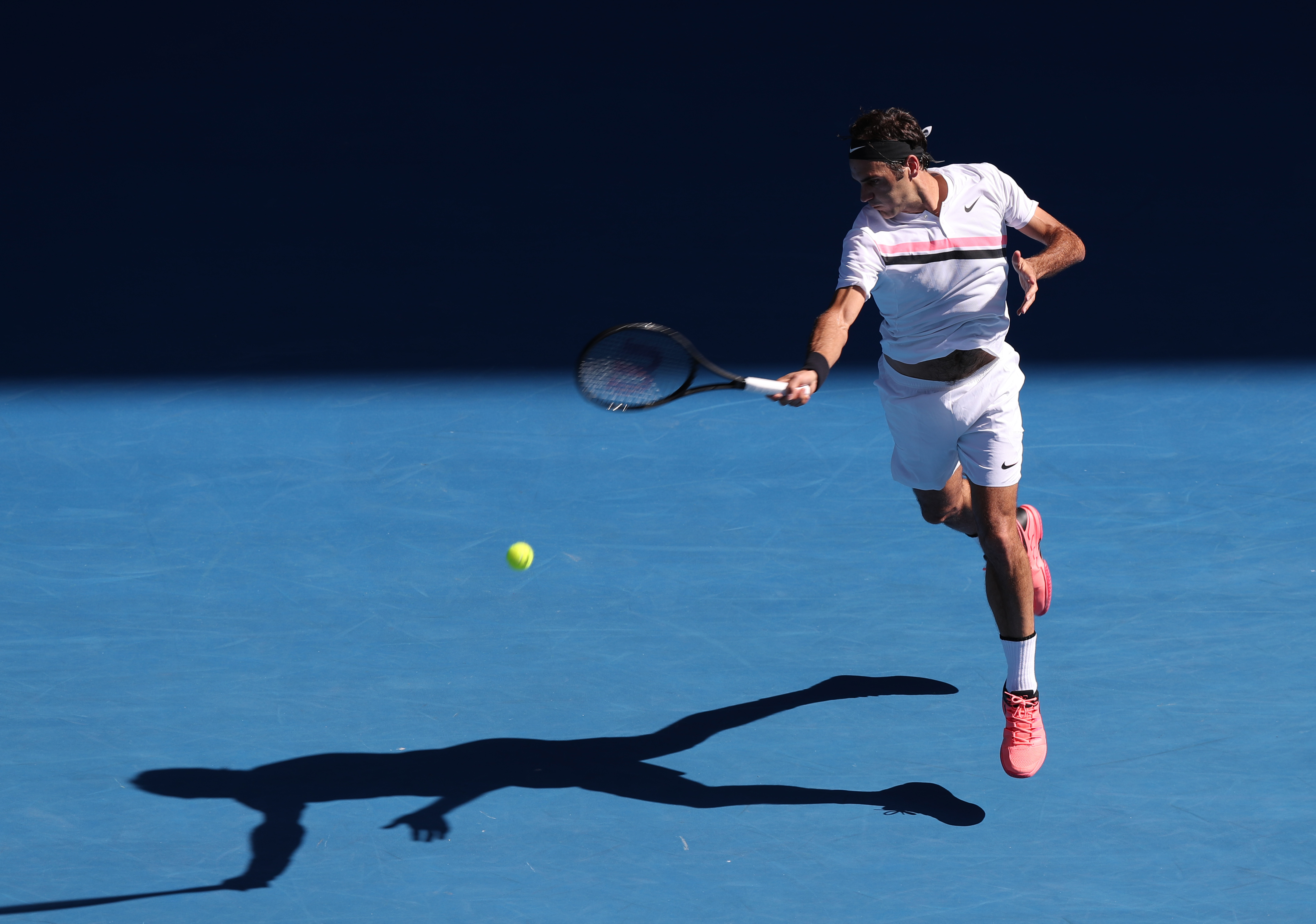 德国网球队完胜西班牙网球队,费德勒制霸全场的简单介绍 德国网球队完胜西班牙网球队,费德勒制霸全场的简单介绍