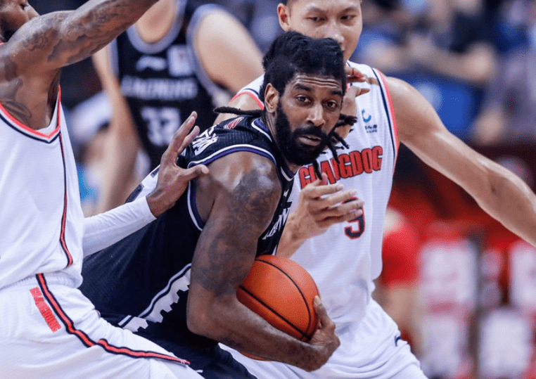 辽宁逆袭山西！关键三分球决胜出战取得首胜