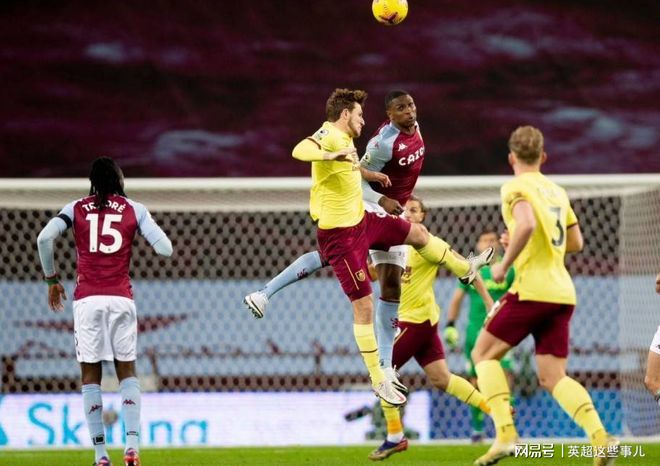 伯恩利客场逆转莱斯特城，豪取三连胜的简单介绍