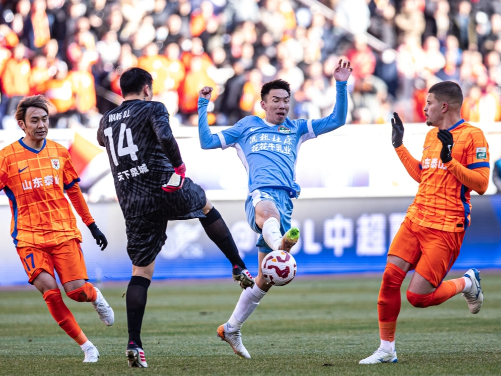 包含山东队在比赛中发挥出色，豪取四连胜的词条