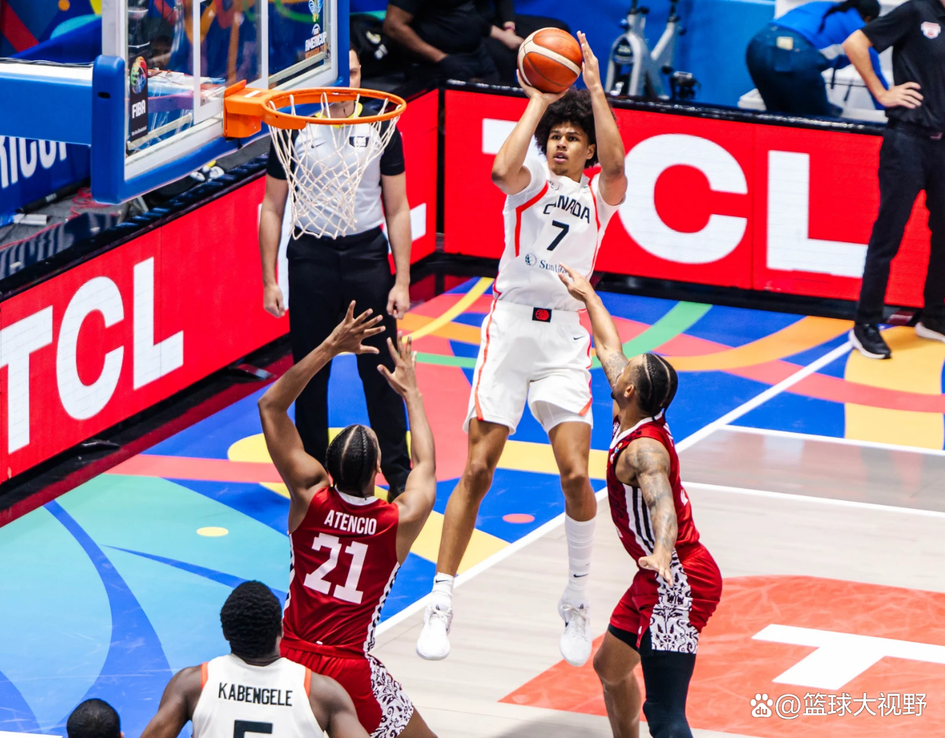 加拿大男篮绝杀快船，乔治一己之力扛起全队的简单介绍