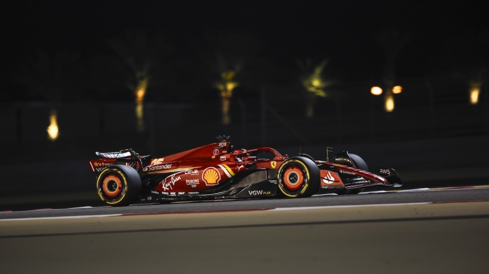 包含索伯车队碾压威廉姆斯，阿隆索带队取胜的词条