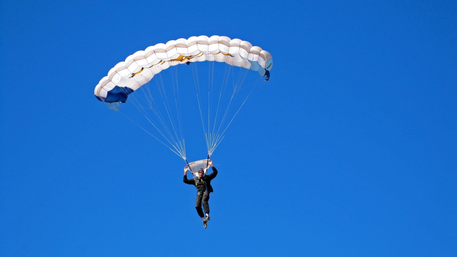骑士铁骑破密城，火力全开压制雄鹿，锡安化身关键先生定乾坤