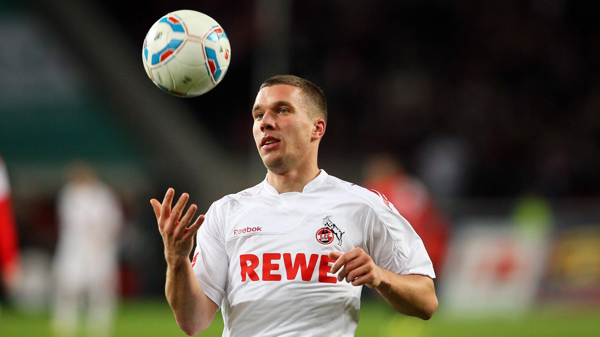 欧陆烽火，勒沃库森封锁沙特金元，帕尔默一箭定江山改写格局