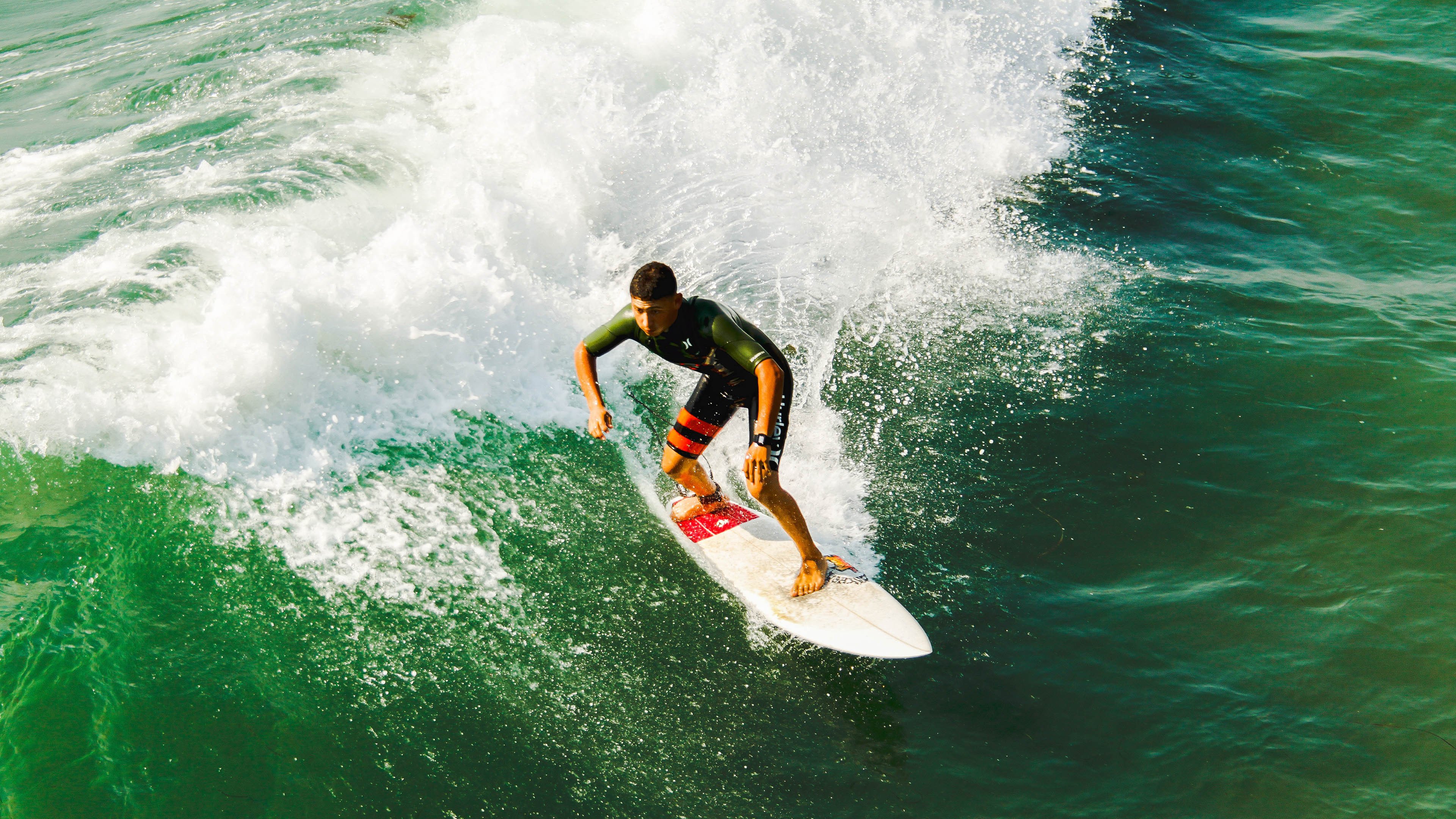 卡拉斯科独舞南美风暴，秘鲁战术智慧击溃几内亚