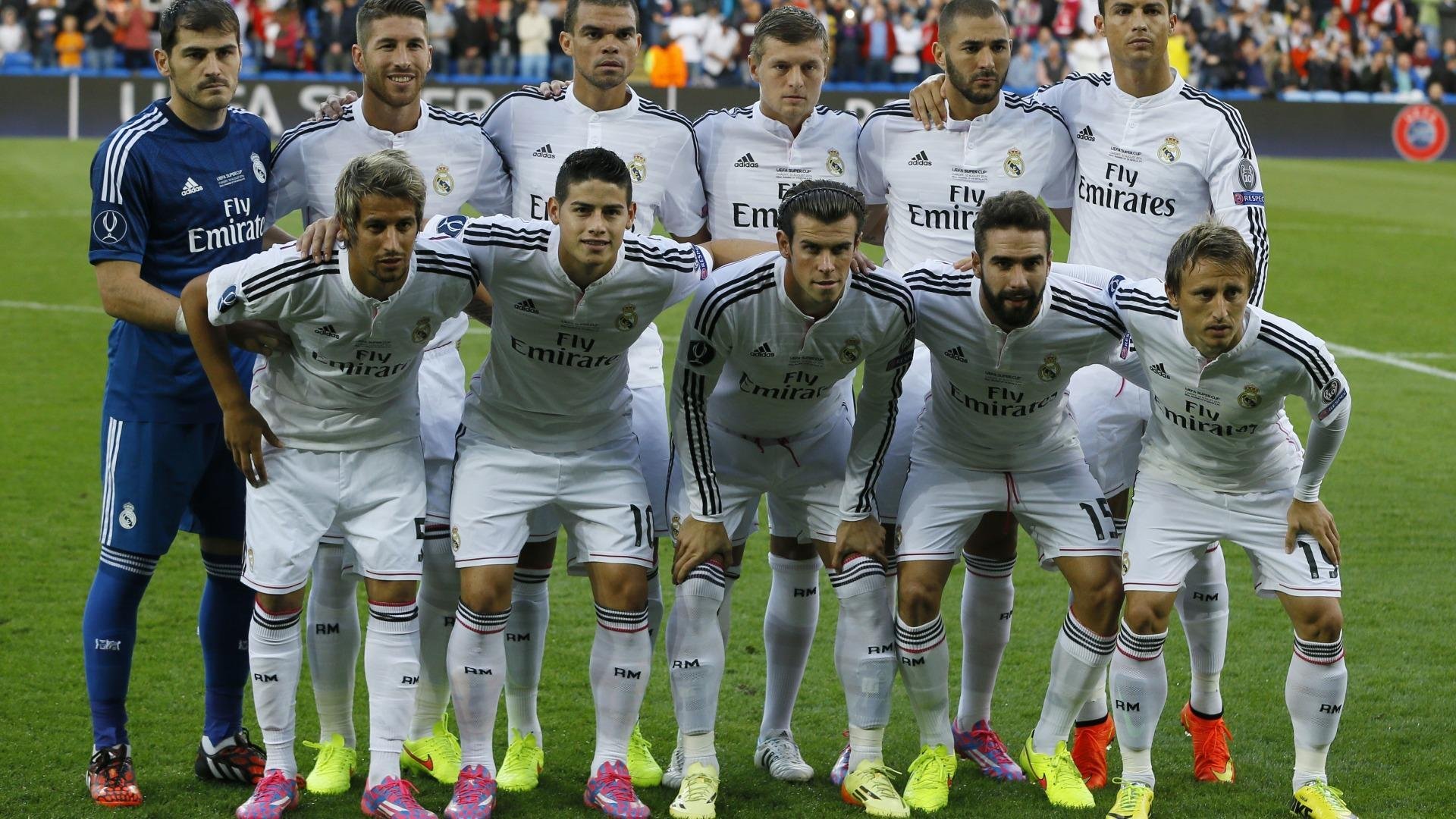 绝杀之夜，雄鹿压哨击败篮网，总决赛悬念再起