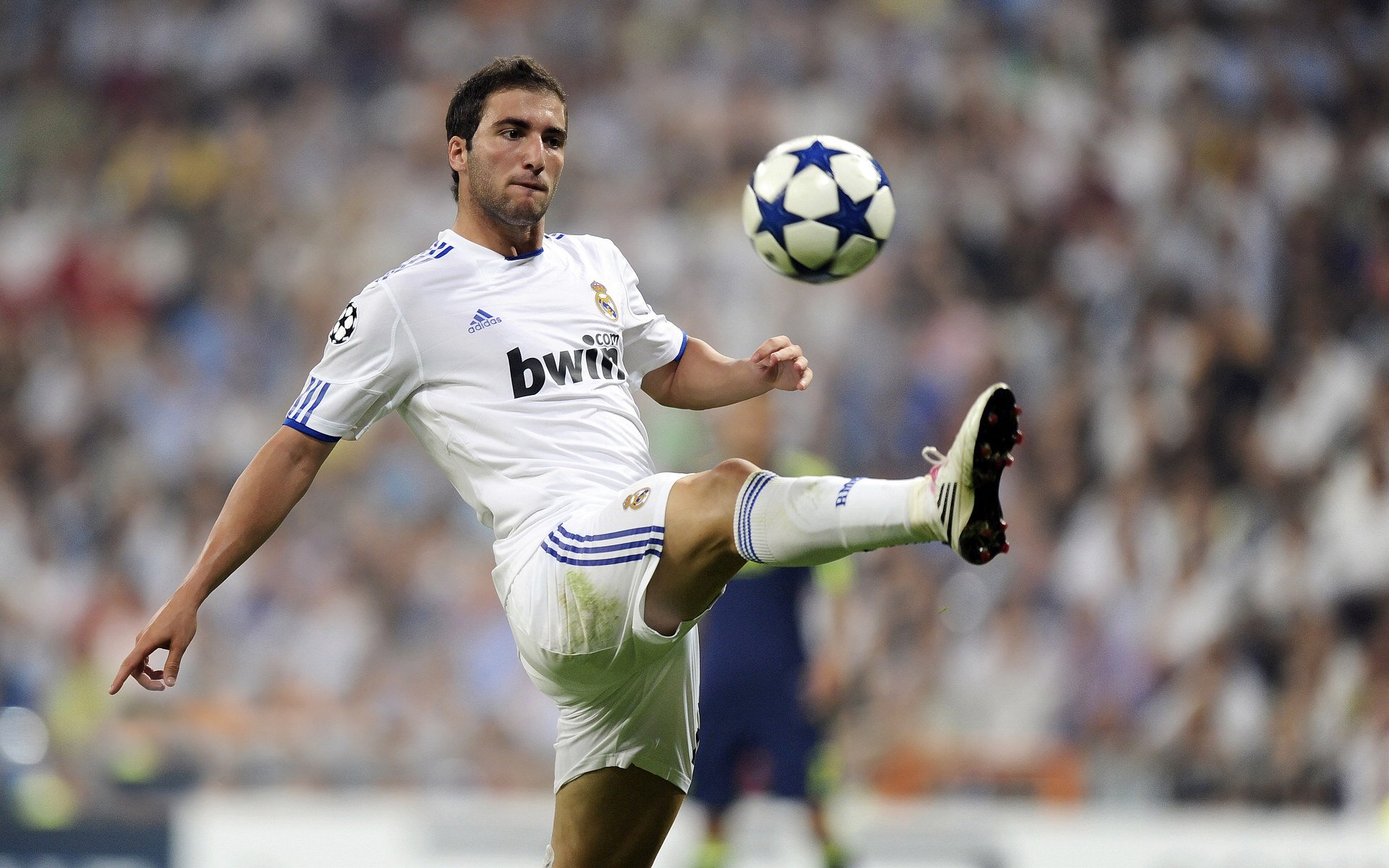 极光下的绝杀,迪马利亚一剑封喉,冰岛末节奇迹逆转瑞士